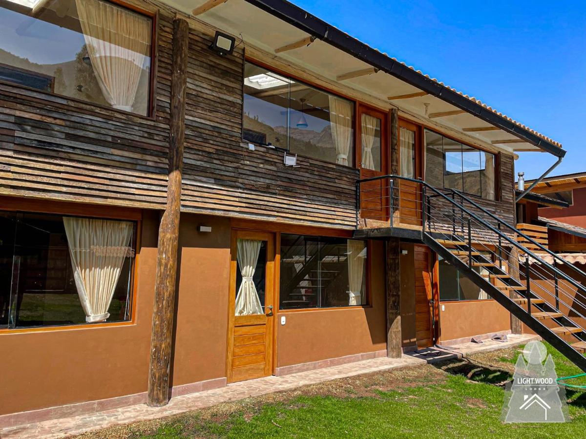 Light Wood Calca Exterior photo